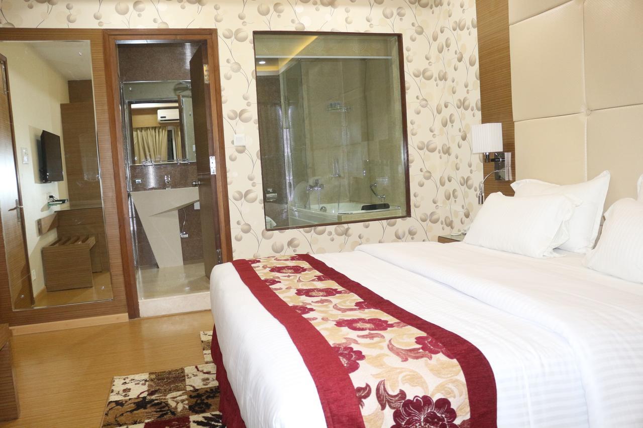 Hotel Harrison Palace Birātnagar Zewnętrze zdjęcie