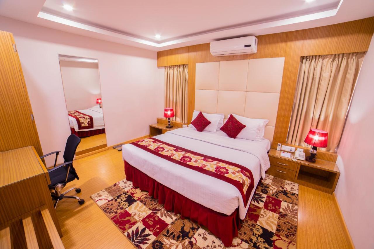 Hotel Harrison Palace Birātnagar Zewnętrze zdjęcie